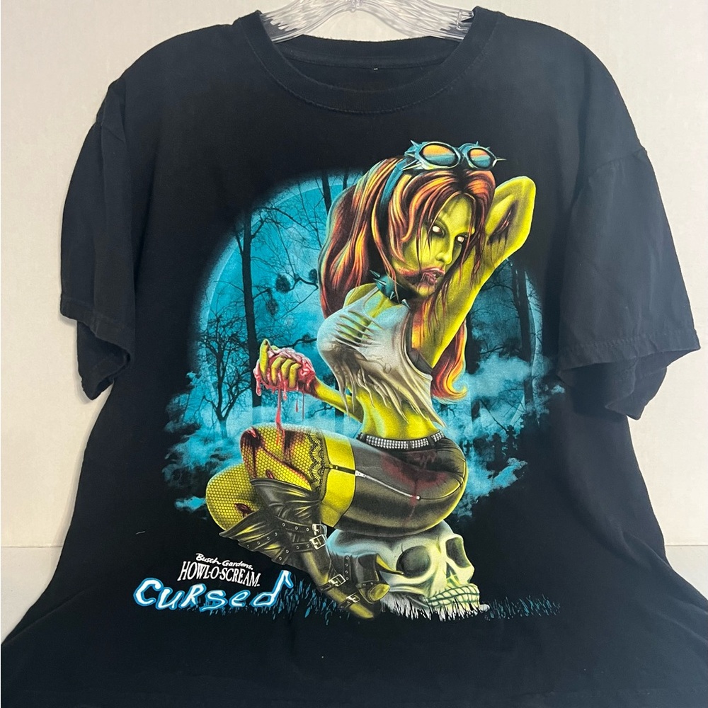Busch Gardens Howl-o-Scream Graphic T Shirt